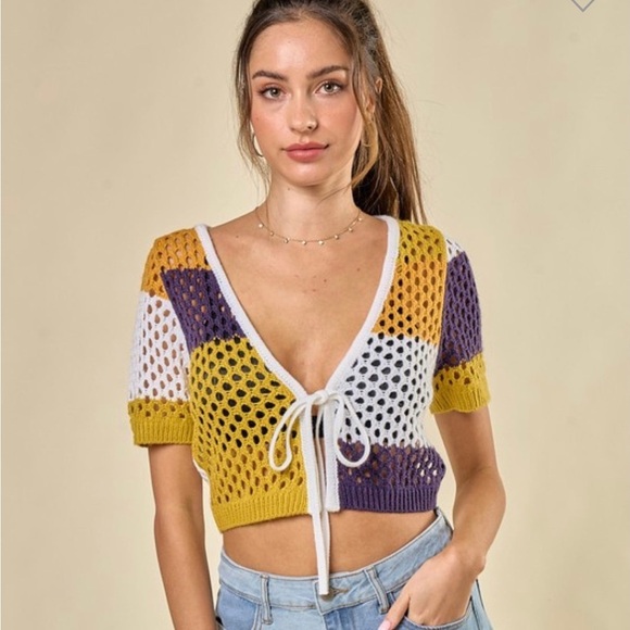 Blue Blush Other - NWT crochet cover up top